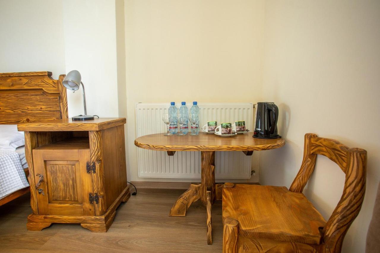 Hotel Phasis Koetaisi Buitenkant foto