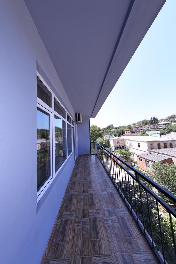 Hotel Phasis Koetaisi Buitenkant foto