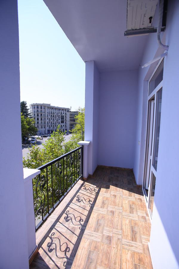 Hotel Phasis Koetaisi Buitenkant foto